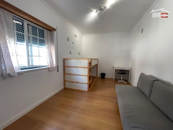 Apartamento T2 para Arrendamento em Atalaia e Alto Estanqueiro-Jardia Foto 28