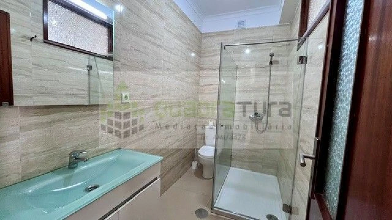 Apartamento T3 para Arrendamento em São Mamede de Infesta e Senhora da Hora Foto 8