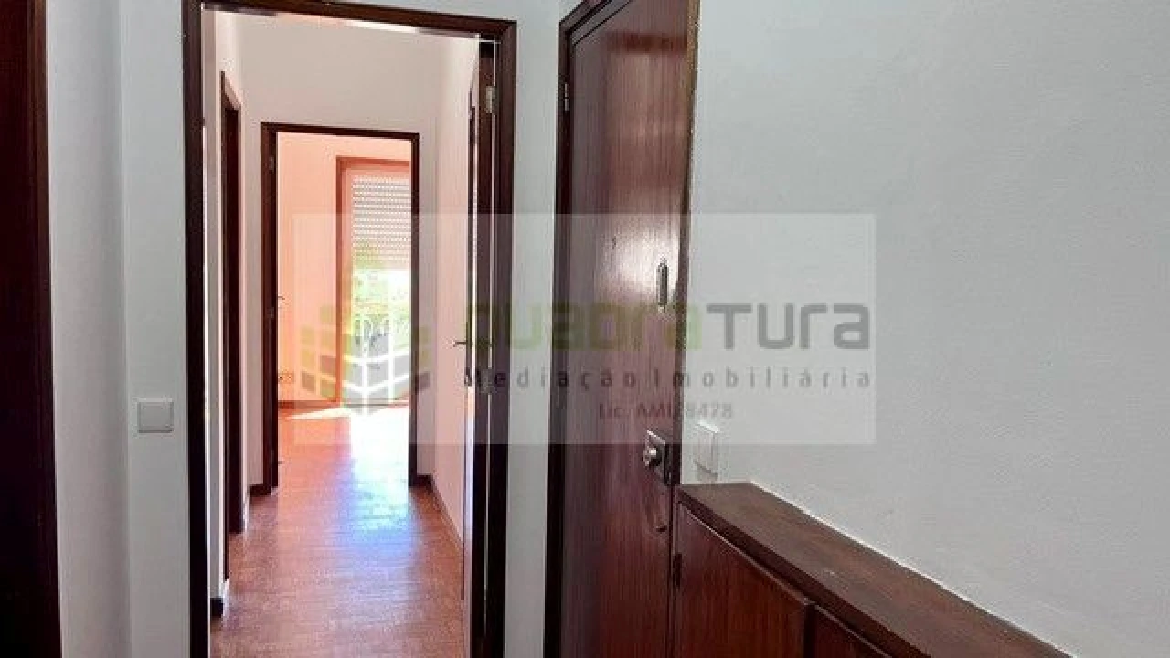 Apartamento T3 para Arrendamento em São Mamede de Infesta e Senhora da Hora Foto 9