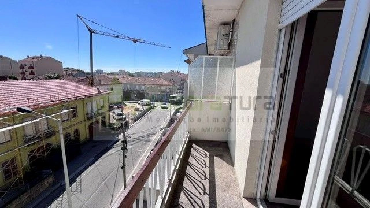 Apartamento T3 para Arrendamento em São Mamede de Infesta e Senhora da Hora Foto 13