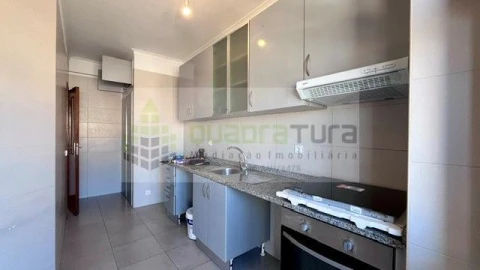 Apartamento T3 para Arrendamento em São Mamede de Infesta e Senhora da Hora