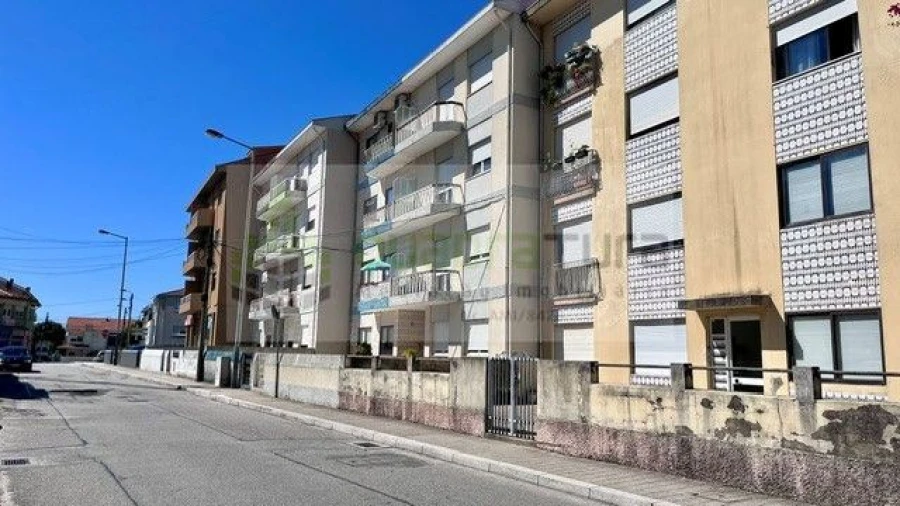 Apartamento T3 para Arrendamento em São Mamede de Infesta e Senhora da Hora Foto 25