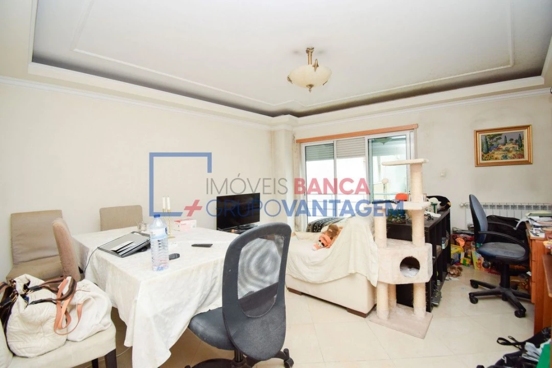 Apartamento T3 para Venda em Odivelas Foto 3