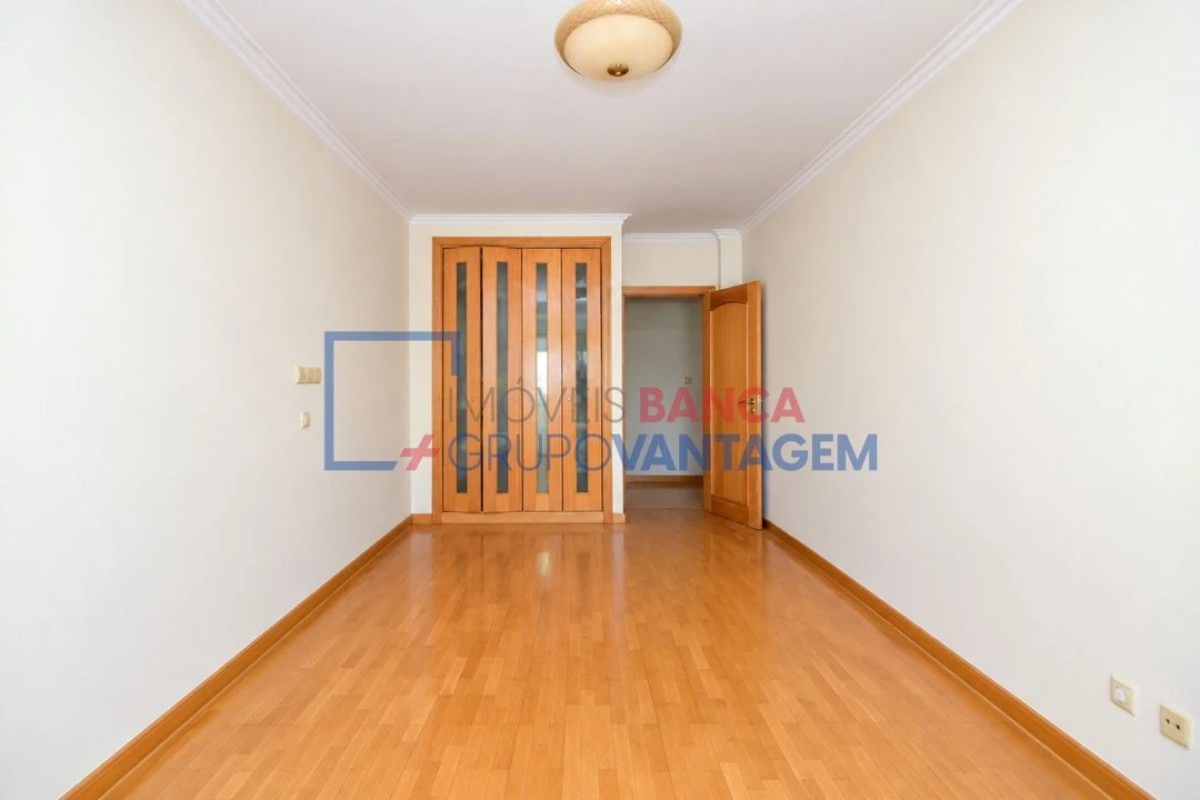 Apartamento T3 para Venda em Odivelas Foto 11