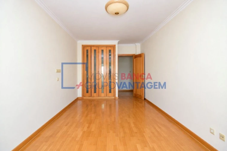 Apartamento T3 para Venda em Odivelas Foto 11