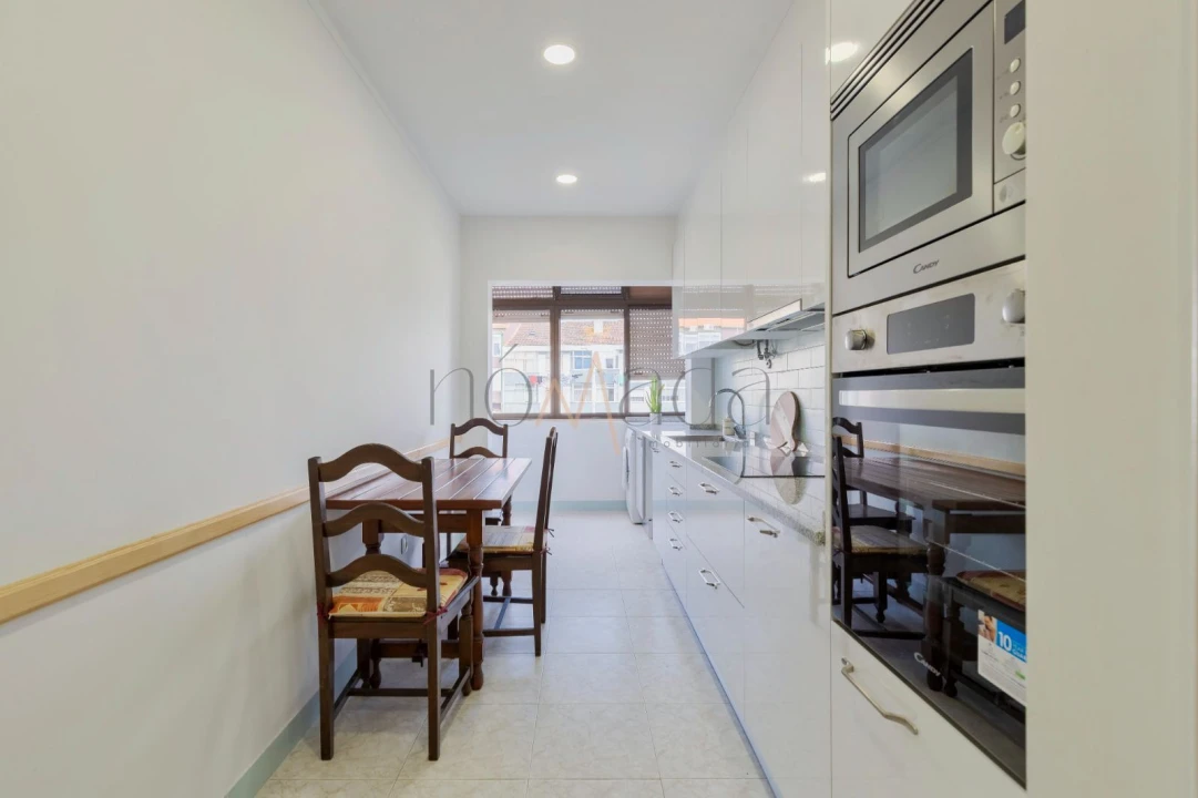 Apartamento T3 para Arrendamento em Laranjeiro e Feijó Foto 1