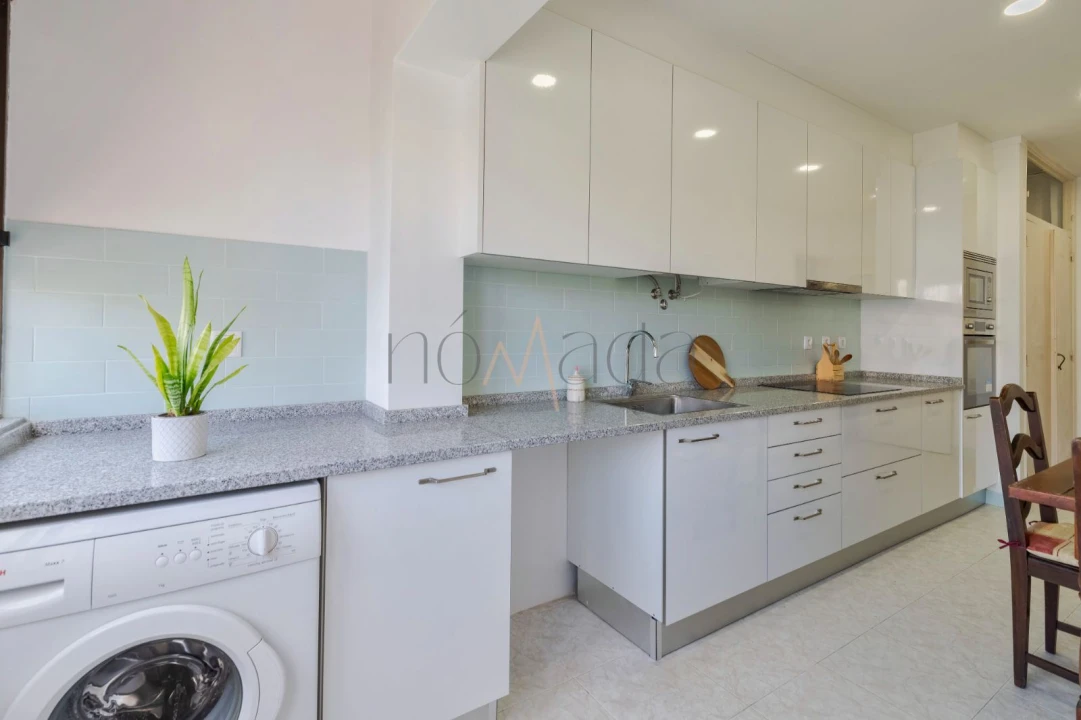 Apartamento T3 para Arrendamento em Laranjeiro e Feijó Foto 2