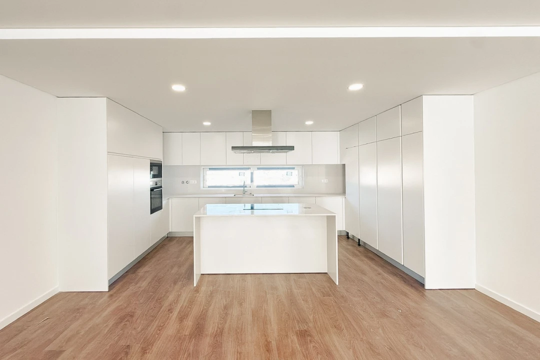 Apartamento T2 para Venda em Alcabideche Foto 3