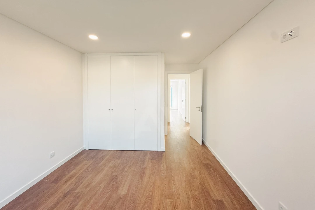 Apartamento T2 para Venda em Alcabideche Foto 14