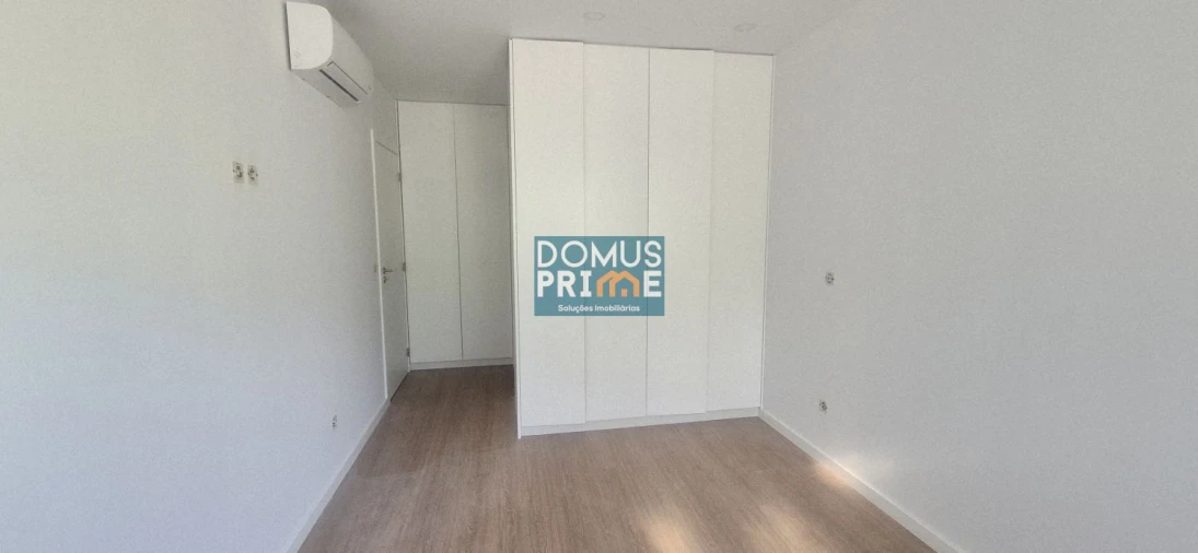 Apartamento T2 para Venda em Real, Dume e Semelhe Foto 4