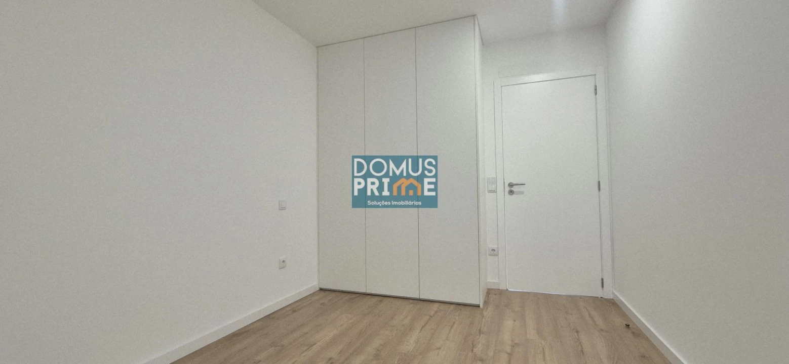 Apartamento T2 para Venda em Braga (São José de São Lázaro e São João do Souto) Foto 6