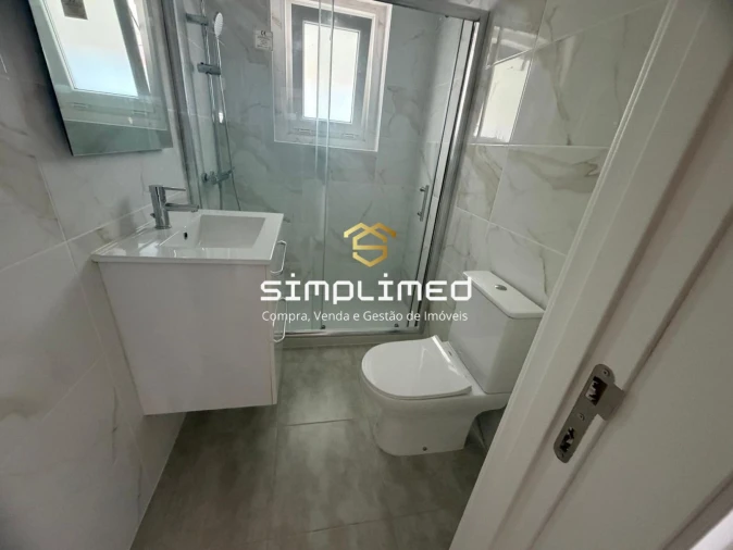 Apartamento T2 para Venda em Barreiro e Lavradio Foto 25