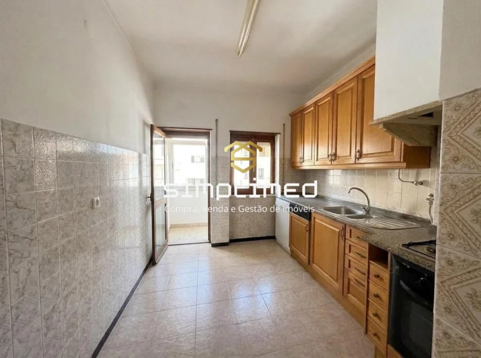 Apartamento T2 para Venda em Baixa da Banheira e Vale da Amoreira Foto 1