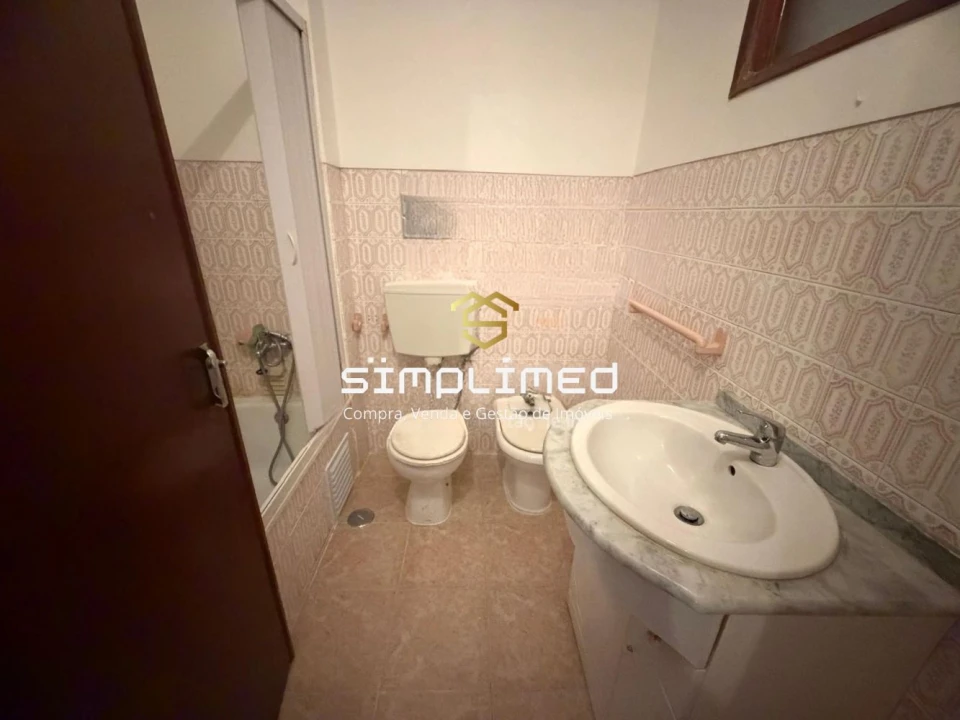 Apartamento T2 para Venda em Baixa da Banheira e Vale da Amoreira Foto 17