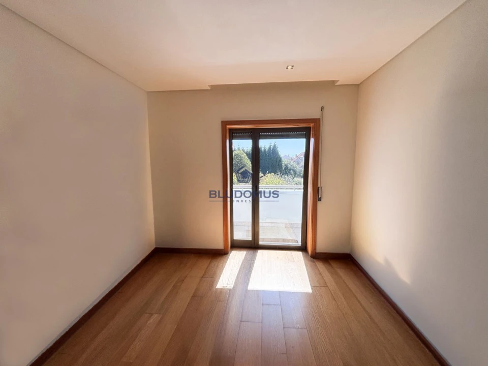 Apartamento T2 para Venda em São Bernardo Foto 10