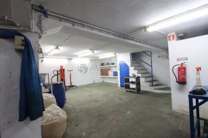 Loja para Venda em Alto do Seixalinho, Santo André e Verderena