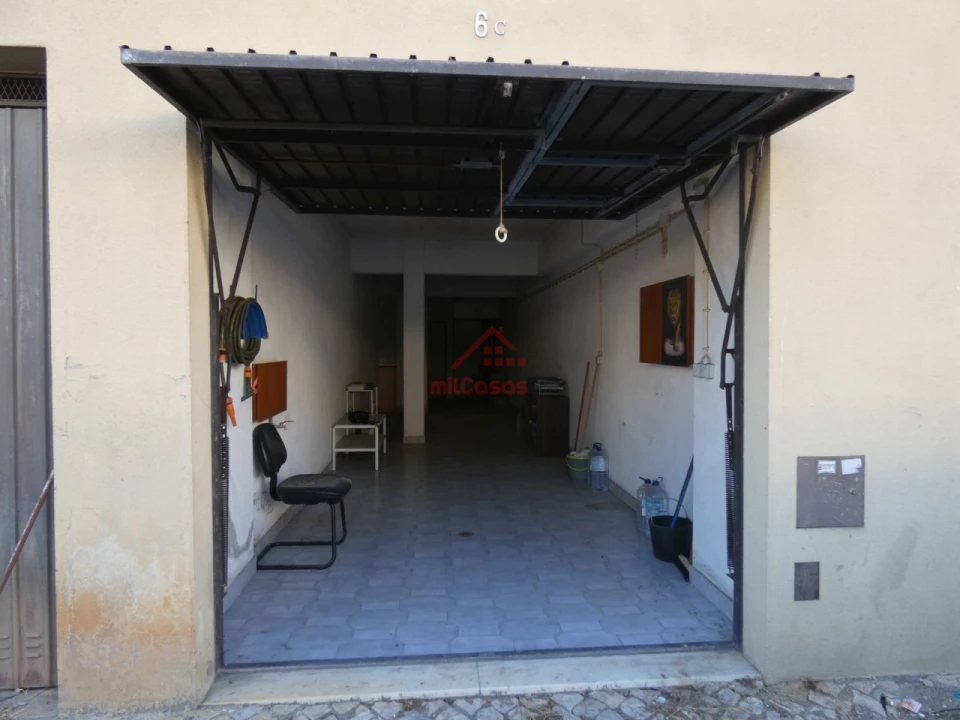 Garagem para Venda em Laranjeiro e Feijó Foto 21