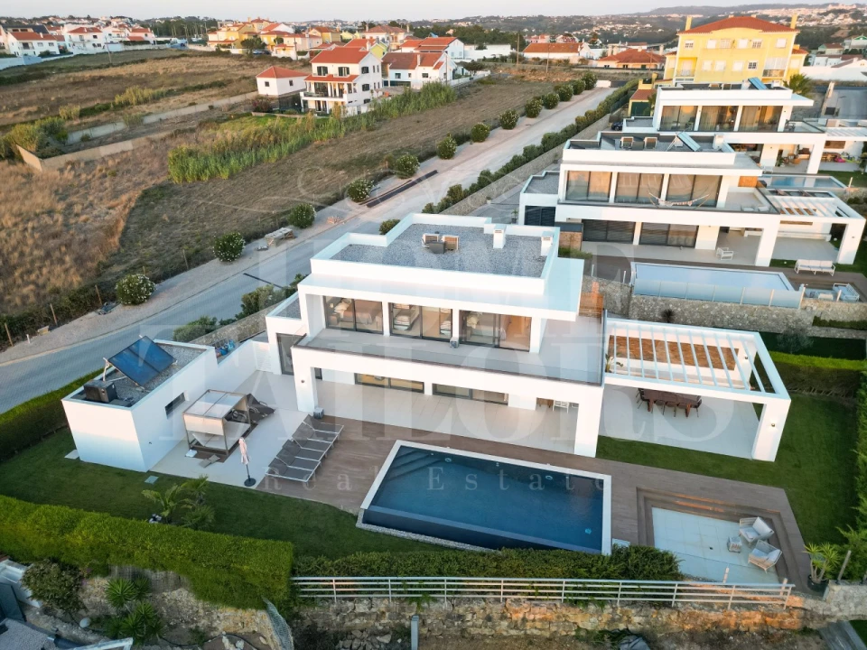 Moradia T4 para Venda em Ericeira Foto 53