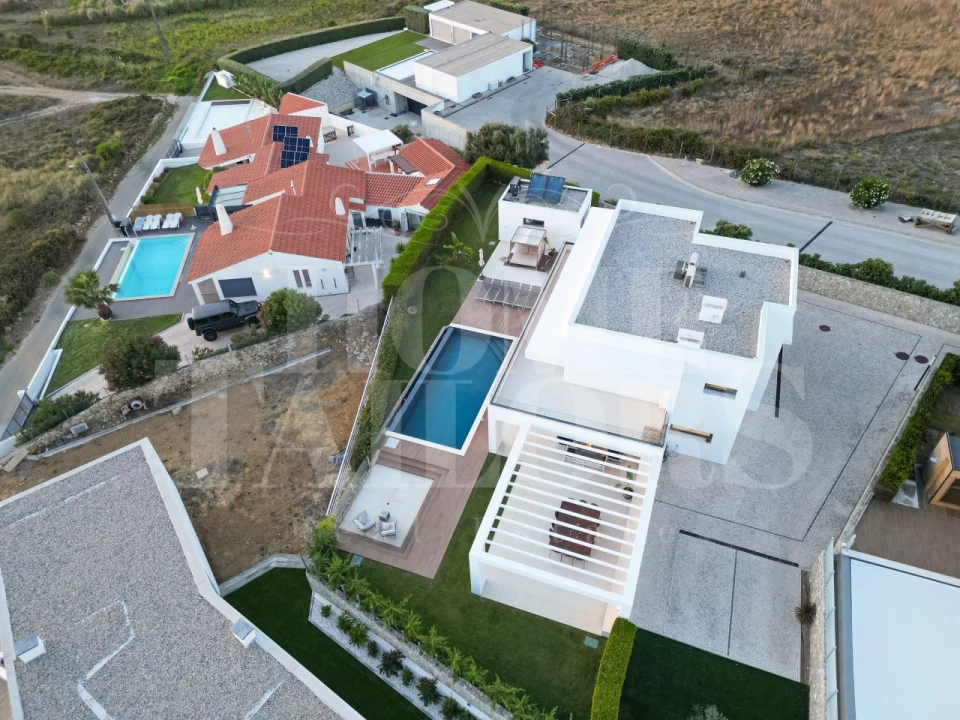Moradia T4 para Venda em Ericeira Foto 54