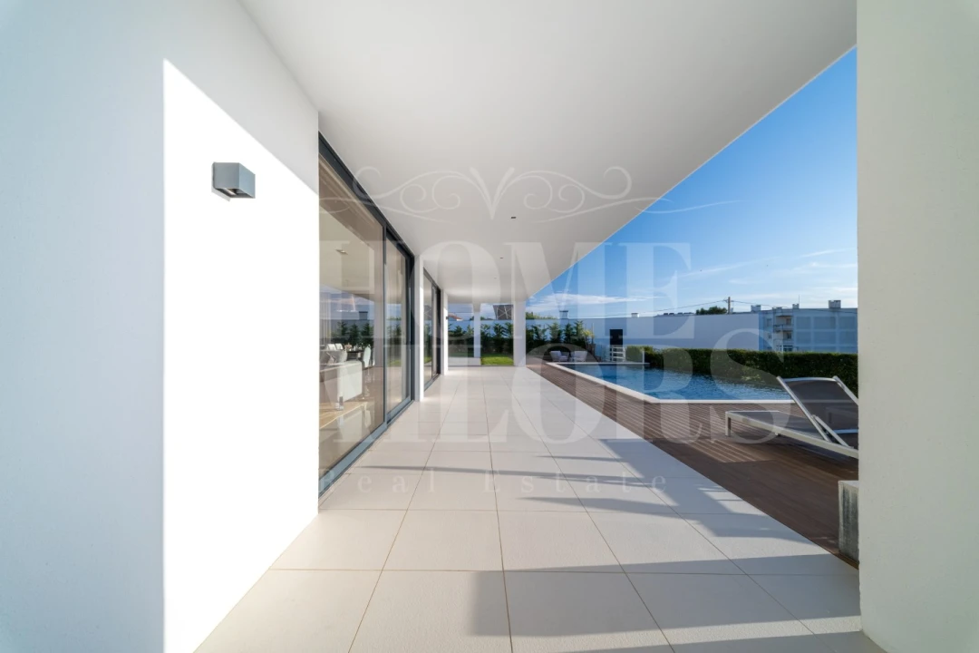 Moradia T4 para Venda em Ericeira Foto 38