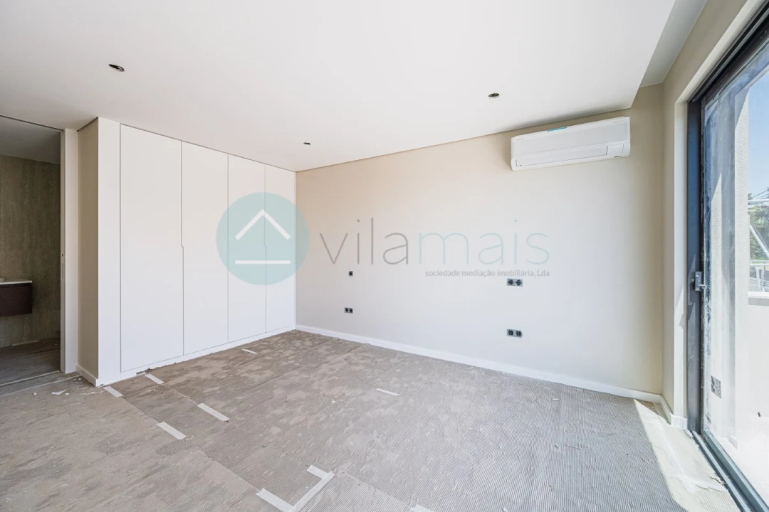 Moradia T3 para Venda em São Felix da Marinha Foto 12