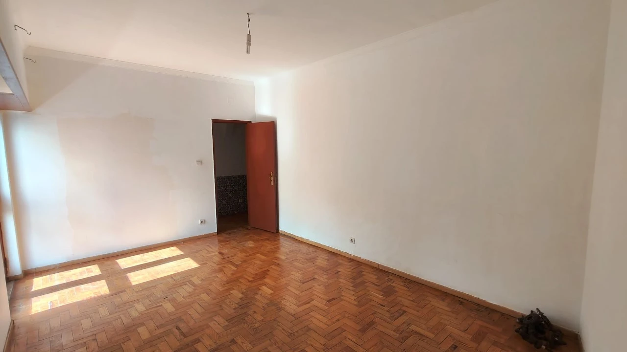 Apartamento T3 para Venda em Venteira Foto 13