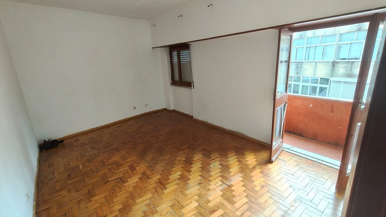 Apartamento T3 para Venda em Venteira Foto 16