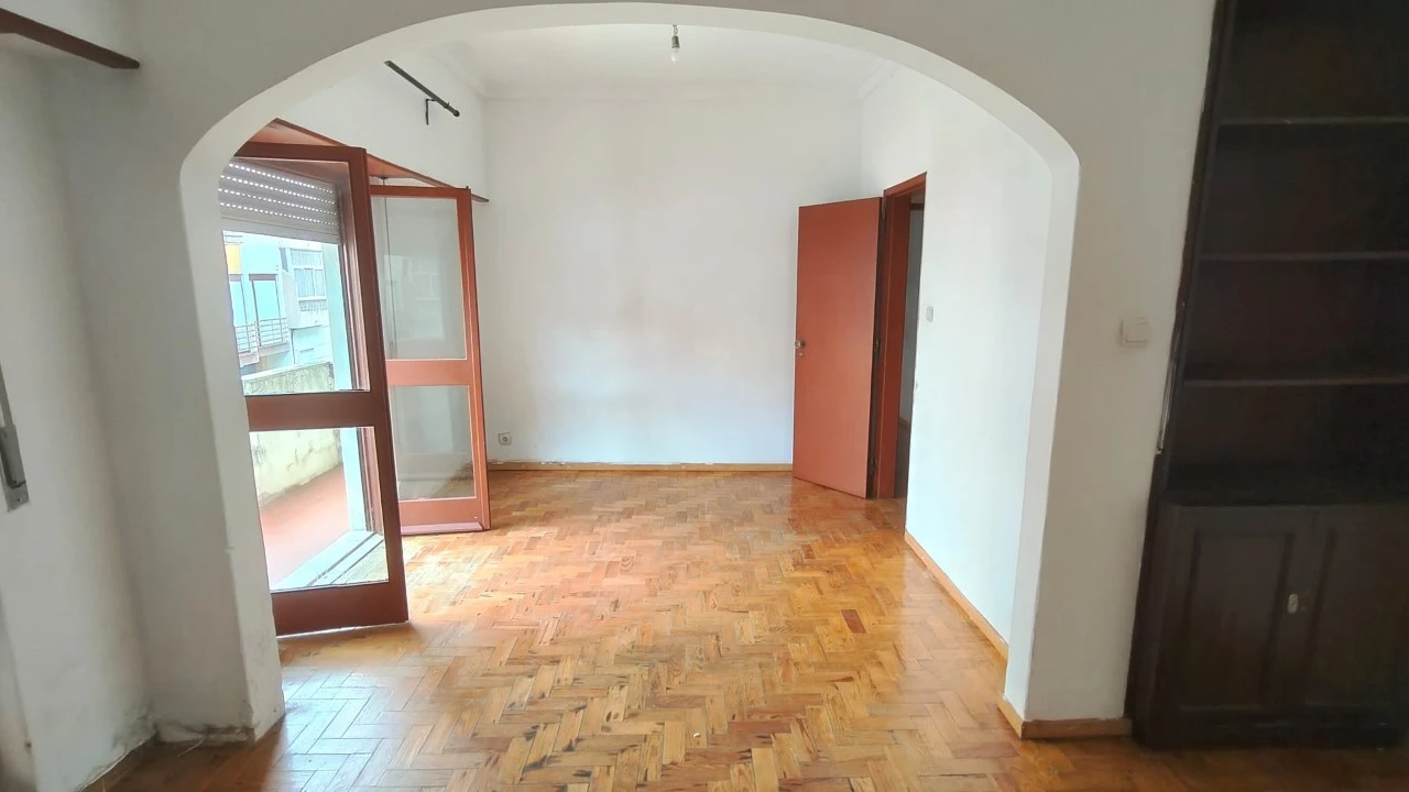 Apartamento T3 para Venda em Venteira Foto 18