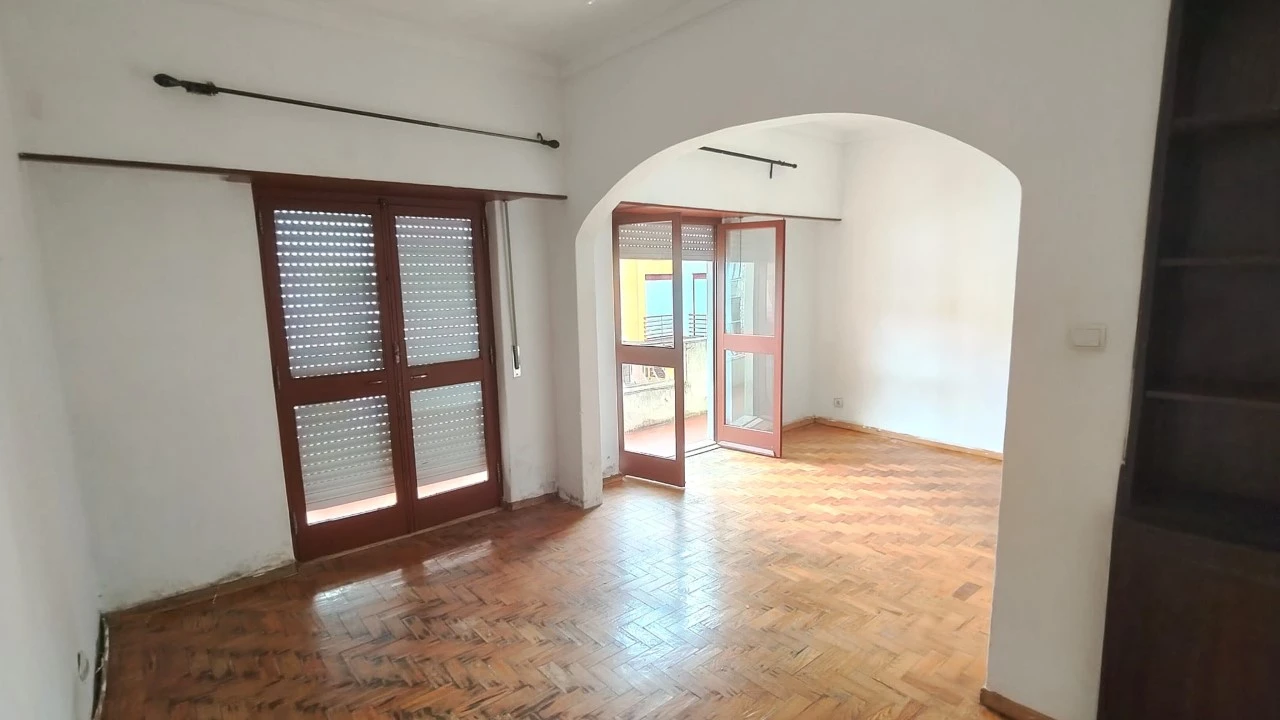 Apartamento T3 para Venda em Venteira Foto 19