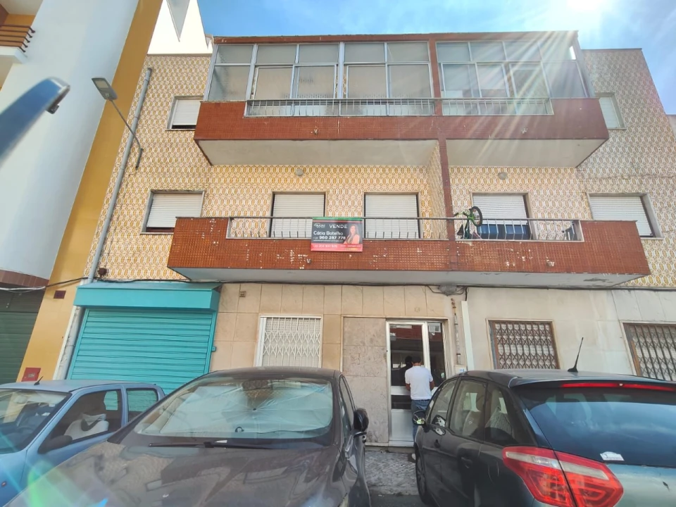 Apartamento T3 para Venda em Venteira Foto 36