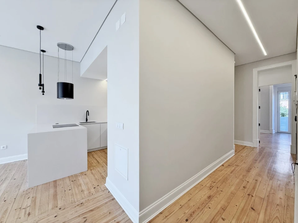 Apartamento T3 para Venda em Areeiro Foto 5