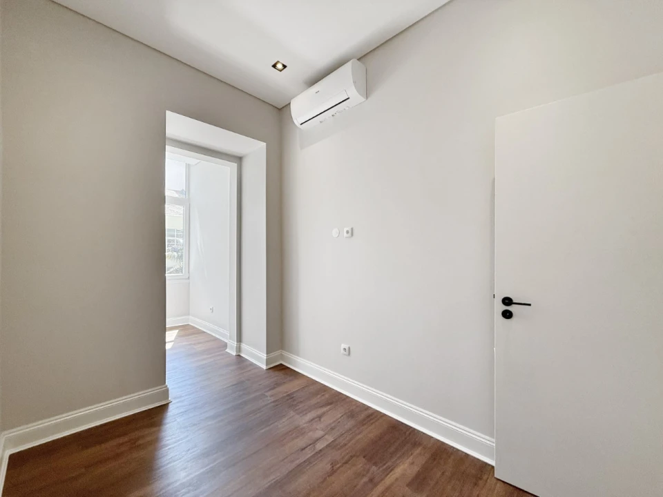 Apartamento T3 para Venda em Areeiro Foto 46