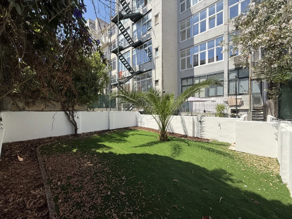 Apartamento T3 para Venda em Areeiro Foto 51