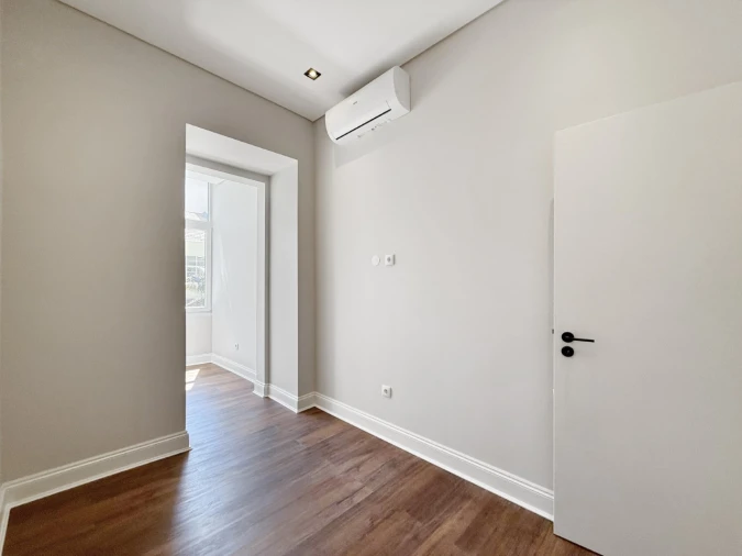 Apartamento T3 para Venda em Areeiro Foto 46