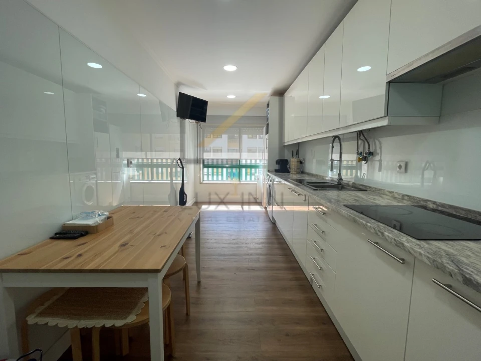 Apartamento T3 para Venda em Queluz e Belas Foto 19