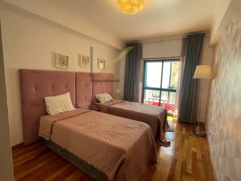 Apartamento T3 para Venda em Queluz e Belas Foto 23