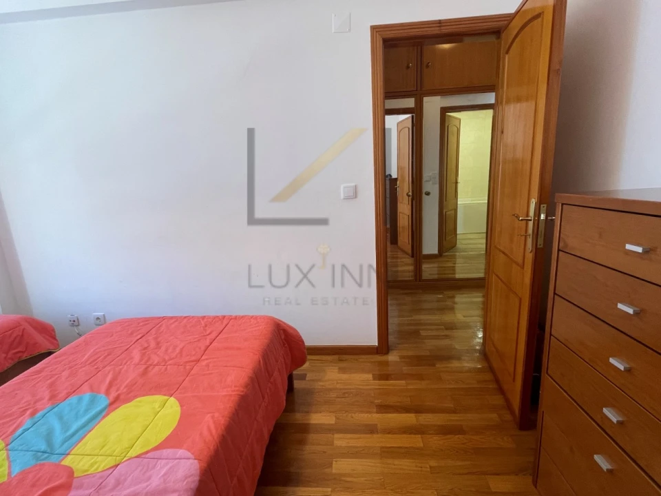 Apartamento T3 para Venda em Queluz e Belas Foto 32