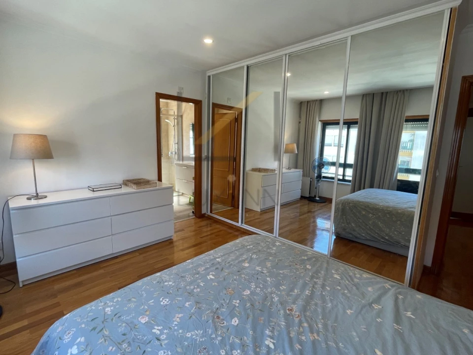 Apartamento T3 para Venda em Queluz e Belas Foto 37