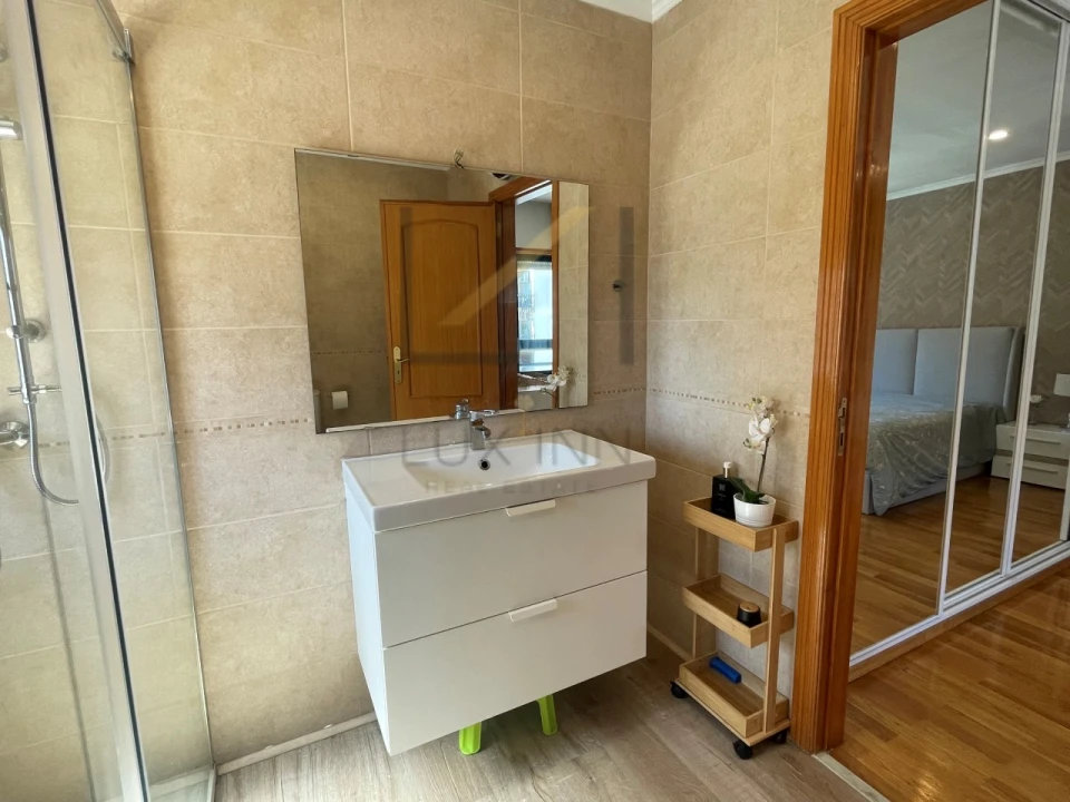 Apartamento T3 para Venda em Queluz e Belas Foto 42