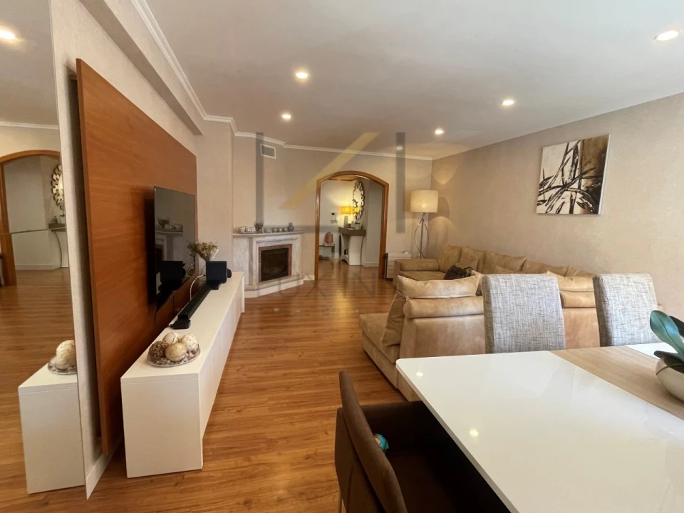 Apartamento T3 para Venda em Queluz e Belas Foto 5