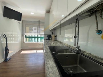 Apartamento T3 para Venda em Queluz e Belas