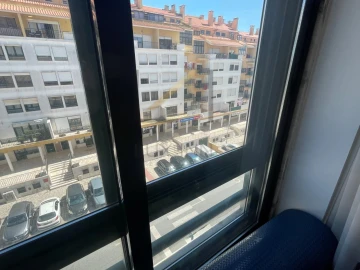 Apartamento T3 para Venda em Queluz e Belas