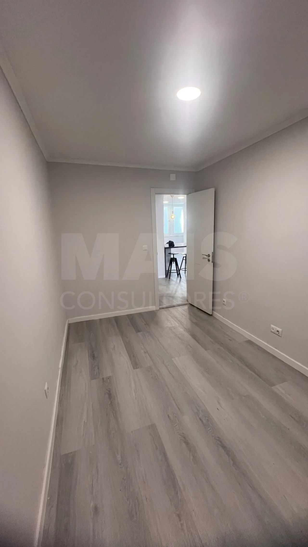 Apartamento T2 para Venda em Benfica Foto 5