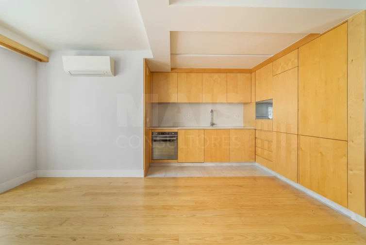 Apartamento T1 para Venda em Campo de Ourique Foto 2