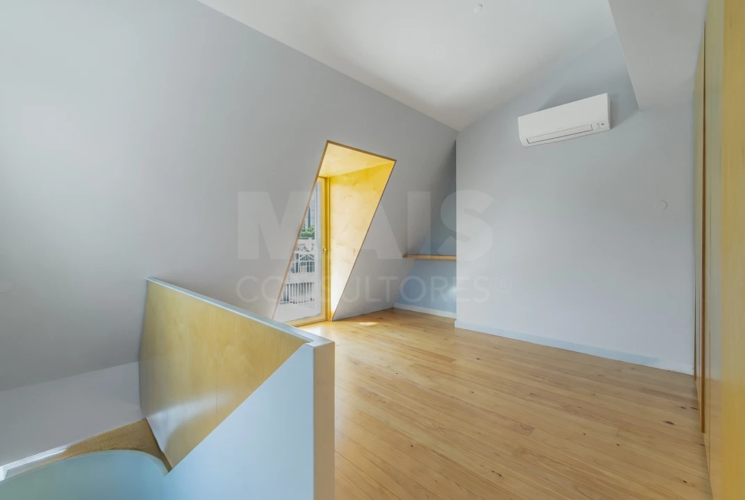 Apartamento T1 para Venda em Campo de Ourique Foto 3