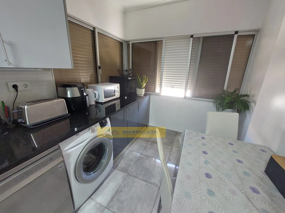 Apartamento T2 para Venda em Carcavelos e Parede Foto 18