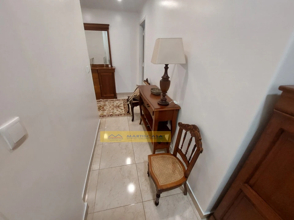 Apartamento T2 para Venda em Carcavelos e Parede Foto 13
