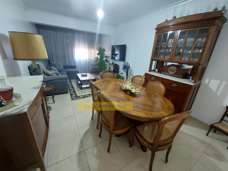 Apartamento T2 para Venda em Carcavelos e Parede Foto 6