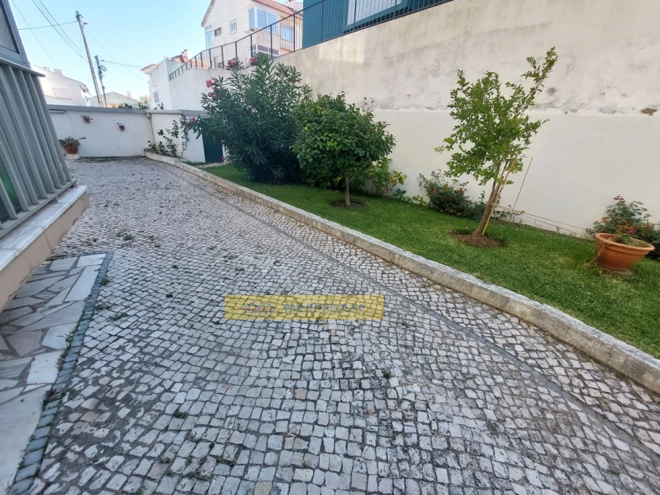 Apartamento T2 para Venda em Carcavelos e Parede Foto 5