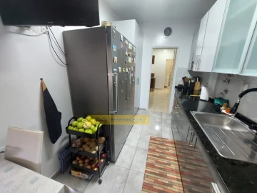 Apartamento T2 para Venda em Carcavelos e Parede